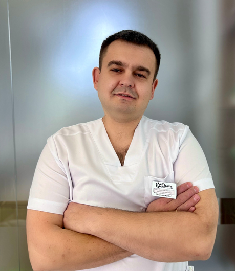 Лесик Р.В., стоматолог-хирург, имплантолог